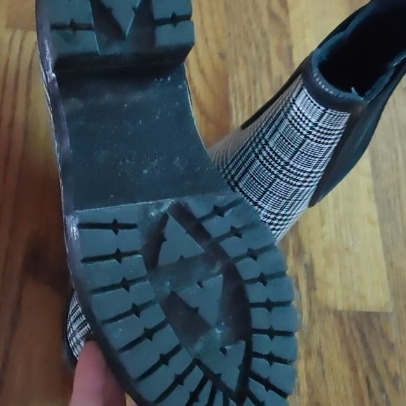 Jeffrey Campbell rain booties - Picture 3 of 4